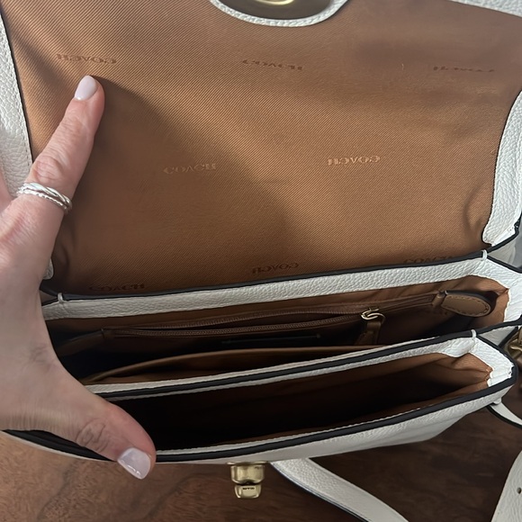 Coach Cassie handbag, medium size, color chalk - Picture 3 of 4